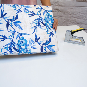 DIY stylish lap tray easily at home